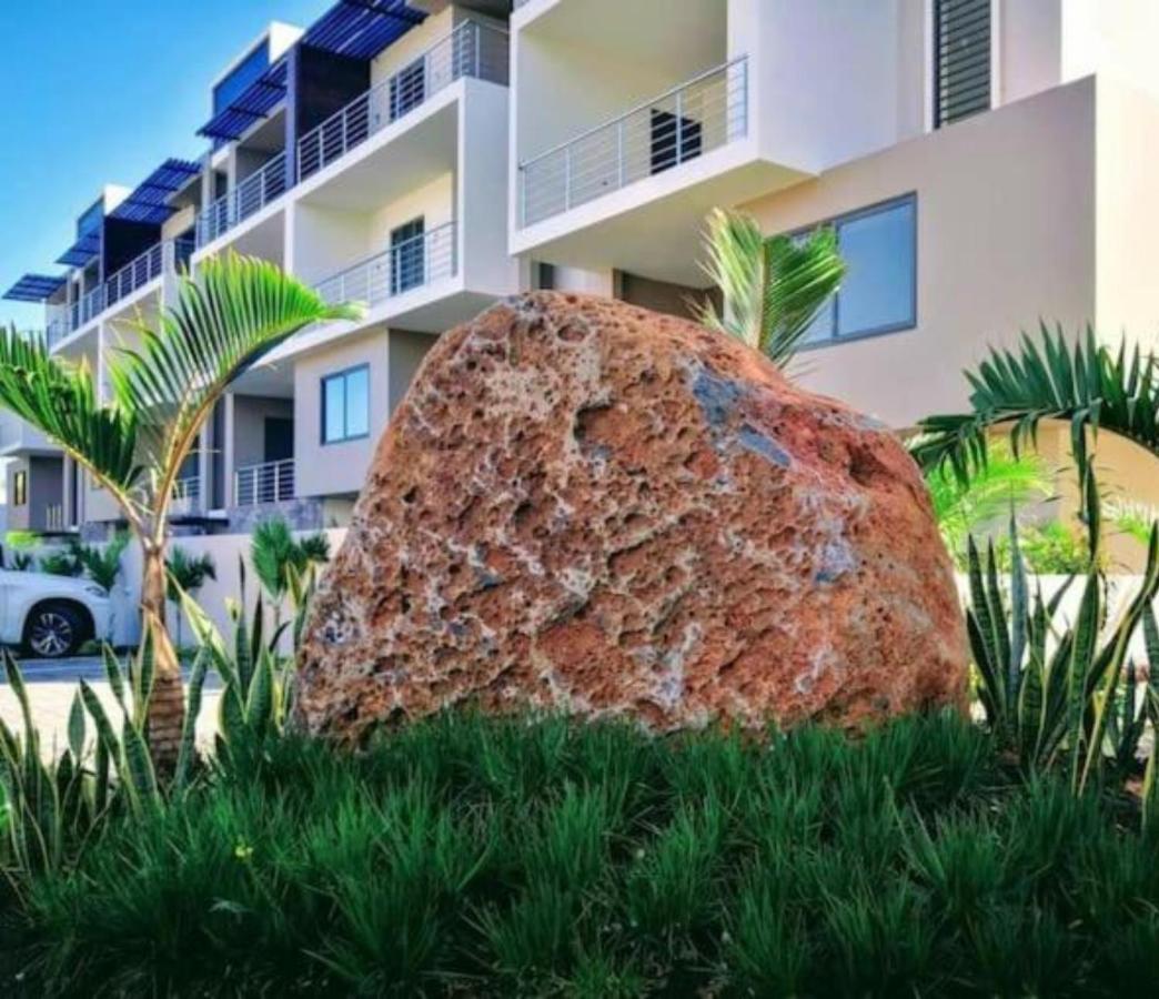 Luxury 2 Bedroom Apartment With Pool - Close To Flic-En-Flac Beach Exterior foto